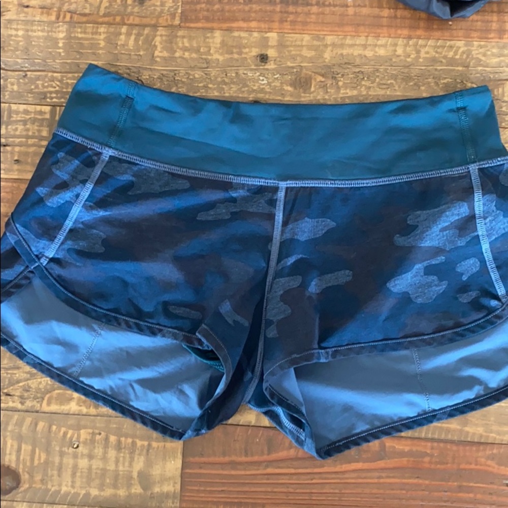 Lululemon speed up shorts 2.5 size 4